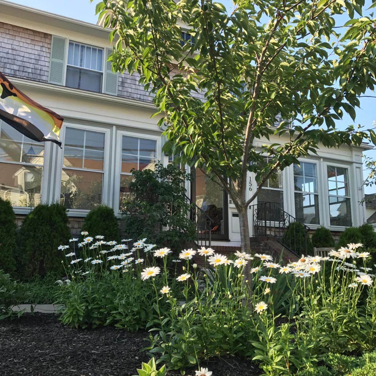 Charm Hotel Provincetown Exterior photo